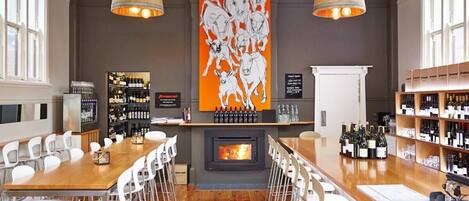 Bar (in der Unterkunft)