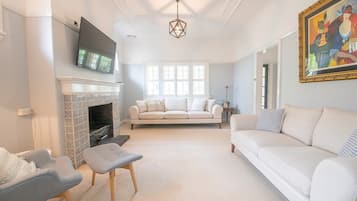 TV, Netflix, streaming services, offices