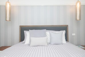 2 habitaciones, tabla de planchar con plancha, cuna de viaje y wifi 
