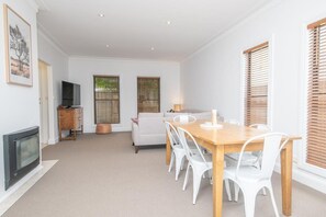 Dining - Villa 88 - Stylish, Modern, Fresh & Light (Orange)