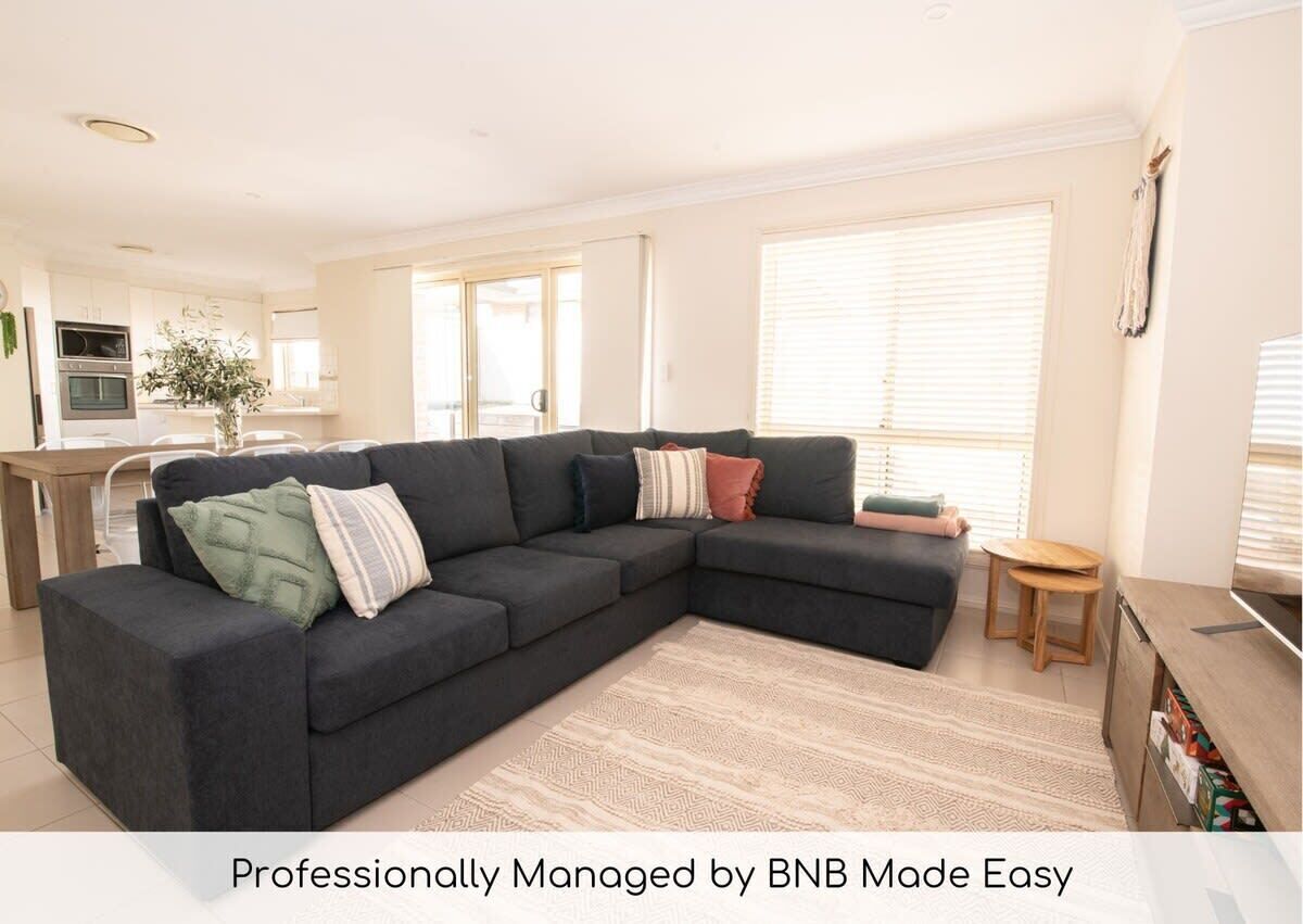 TV, Netflix, streaming services, offices