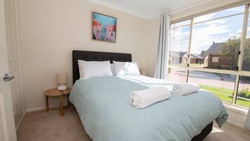 2 bedrooms, iron/ironing board, travel cot, WiFi