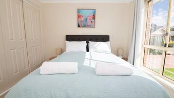 2 chambres, fer et planche Ă repasser, lit parapluie, Wi-Fi