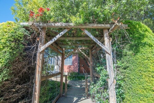 Sweet Caroline - Sunny & Spacious, Sleeps 6