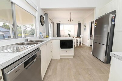 Nile Cottage | Cosy & Convenient, Close to CBD
