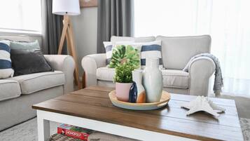 TV, Netflix, streaming services