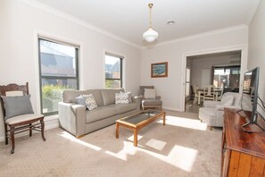 TV, Netflix, streaming services, offices