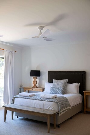 5 Schlafzimmer, Bügeleisen/Bügelbrett, Reisekinderbett, WLAN