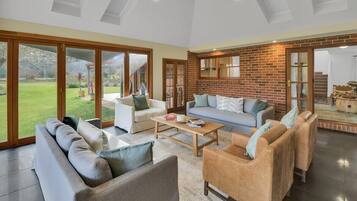 Tv, pejs, Netflix, bøger