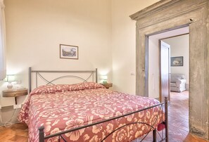 1 camera, ferro/asse da stiro, Wi-Fi, lenzuola