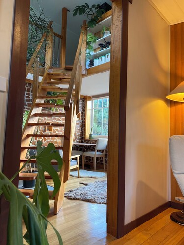 Intimate, earthy cottage in Tranquil Setting