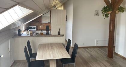 Schöne Wohnung für 4 Personen mit W-LAN, TV und Balkon