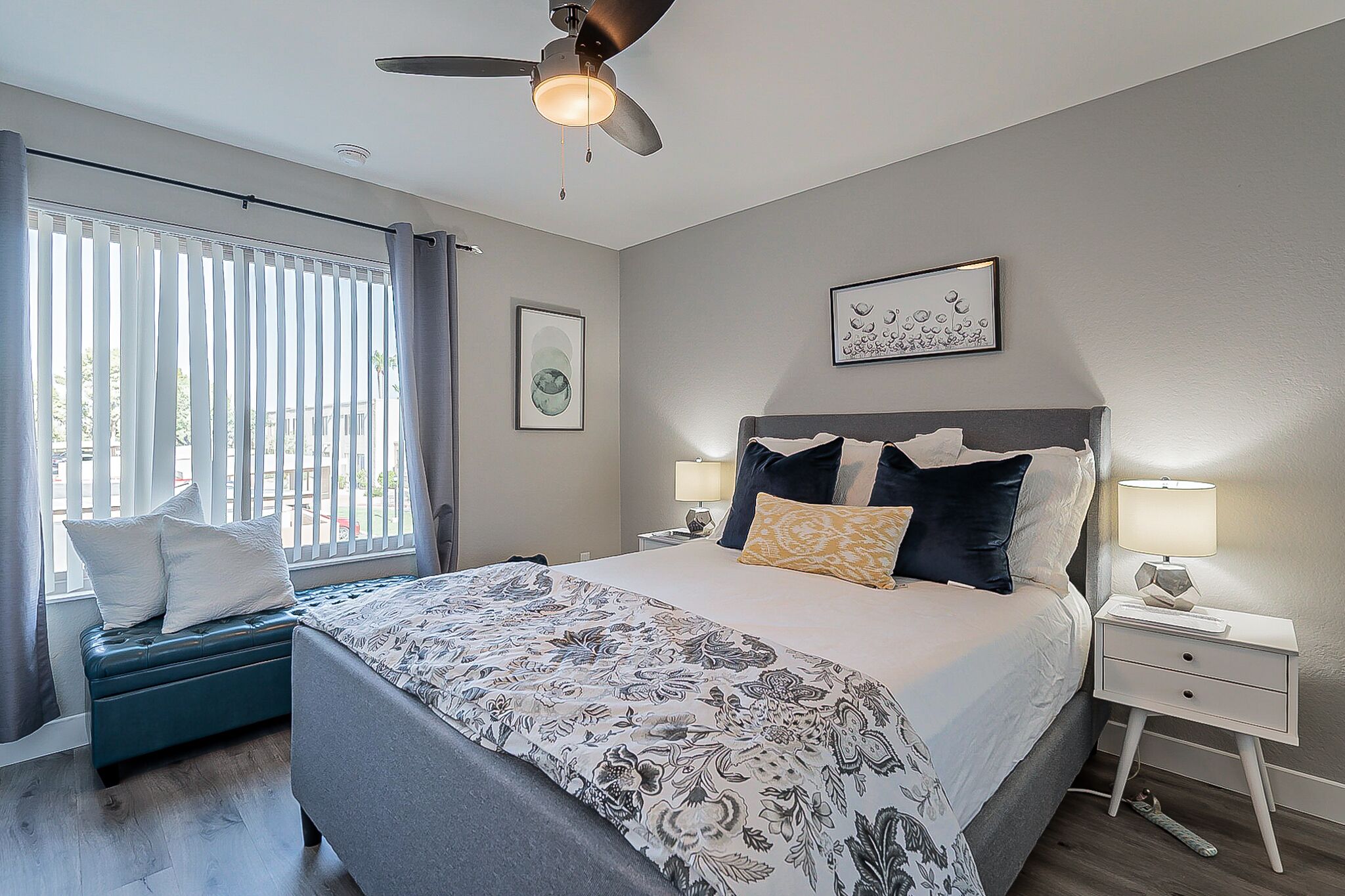 Contemporary Condo Near Old Town Scottsdale - Dogs Welcome