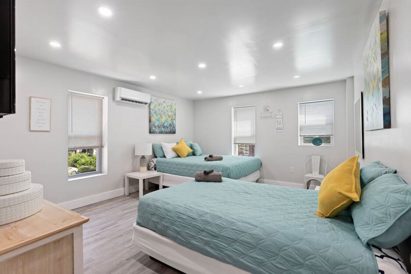 3 bedrooms, iron/ironing board, travel crib, WiFi