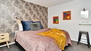 3 soverom, strykejern/-brett, wi-fi (inkludert) og sengetøy