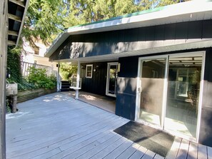 Exterior - Waterfront Cabin Walkable to Everything! (Waterville)