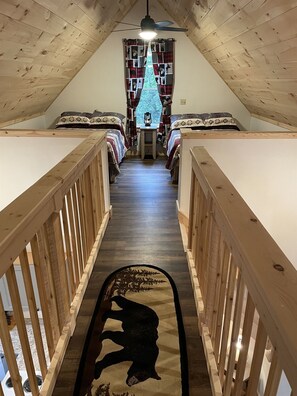 3 多间卧室、免费 WiFi、床单