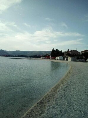 Beach - Remarkable 2-Bed Apartment in Okrug Gornji (Okrug Gornji)