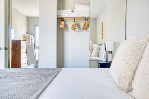 1 chambre, fer et planche à repasser, Wi-Fi, draps fournis