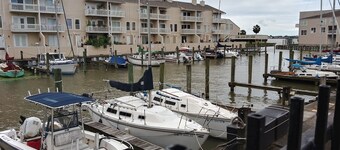 Lakeside condo on Clear Lake with marina.