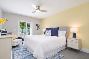 3 quartos, ferros/tábuas de passar roupa, berço de viagem