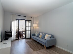 TV - Magnificent apartment 5 minutes from the beach (l'Escala)