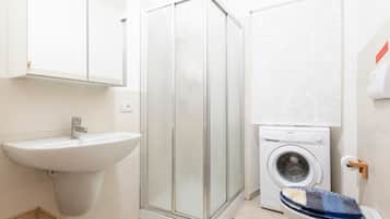 Doccia, asciugacapelli, asciugamani