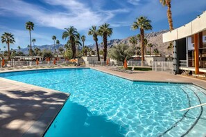 Pool - Elegant & Minimalistic Bungalow at Ocotillo Lodge (Palm Springs)