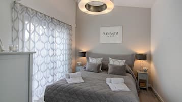 2 makuuhuonetta, silitysrauta/-lauta, ilmainen Wi-Fi, vuodevaatteet