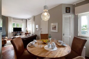 Dining - Villa 'Apfel' with Sea View, Wi-Fi and Air Conditioning (Vale do Lobo)