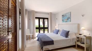 3 quartos, ferros/tábuas de passar roupa, Wi-Fi de cortesia