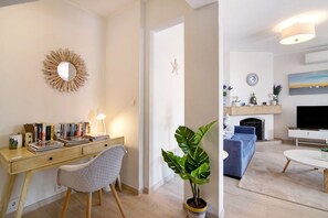 Interior - Villa 'Harlequin' with Sea View, Wi-Fi and Air Conditioning (Vale do Lobo)