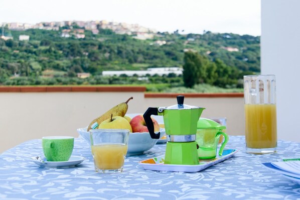 屋外ダイニングエリア