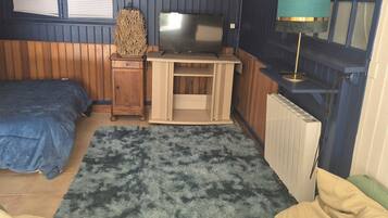 2 Schlafzimmer, Bügeleisen/Bügelbrett, Reisekinderbett, kostenloses WLAN