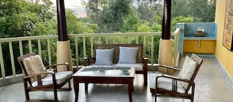 Villa -colonial Garden view with Private Beach access