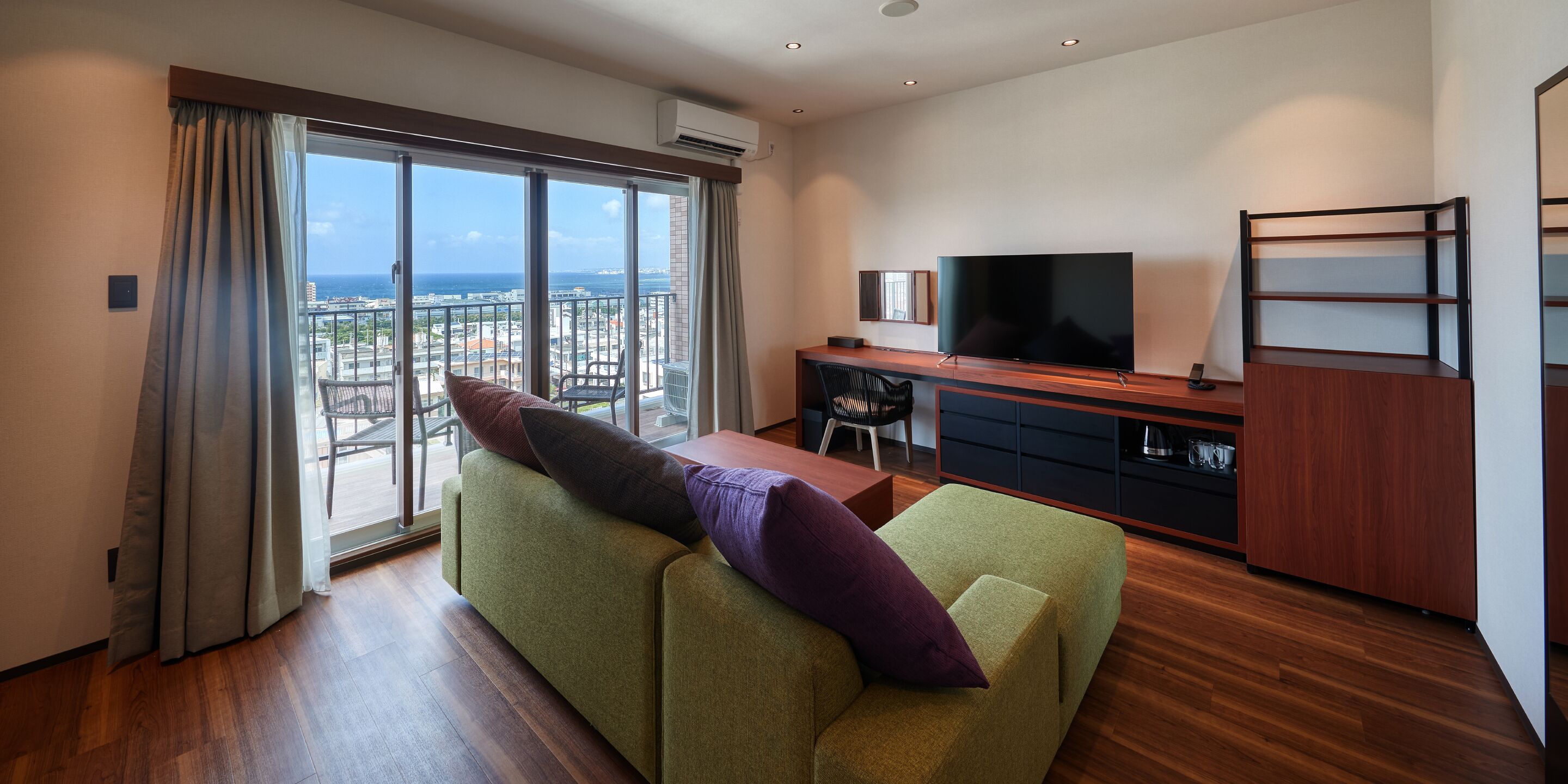 Junior Suite, Non Smoking | Living room | Flat-screen TV