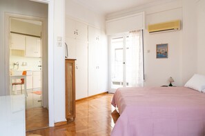 1 habitación, wifi y ropa de cama