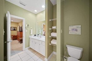 Shower, hair dryer, shampoo - Gift By The Sea | 4BR Coastal Retreat (Gulf Shores)
