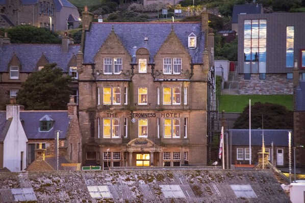 Front of property - The Stromness Hotel (Stromness)