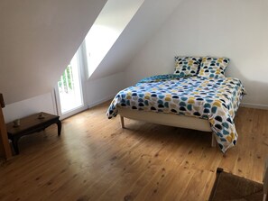 4 bedrooms, free WiFi, bed sheets - Maison Début de Presquîle (Surzur)