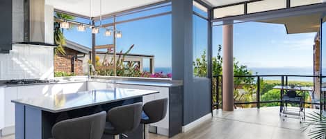 Apartment (3 Bedrooms) | Front of property