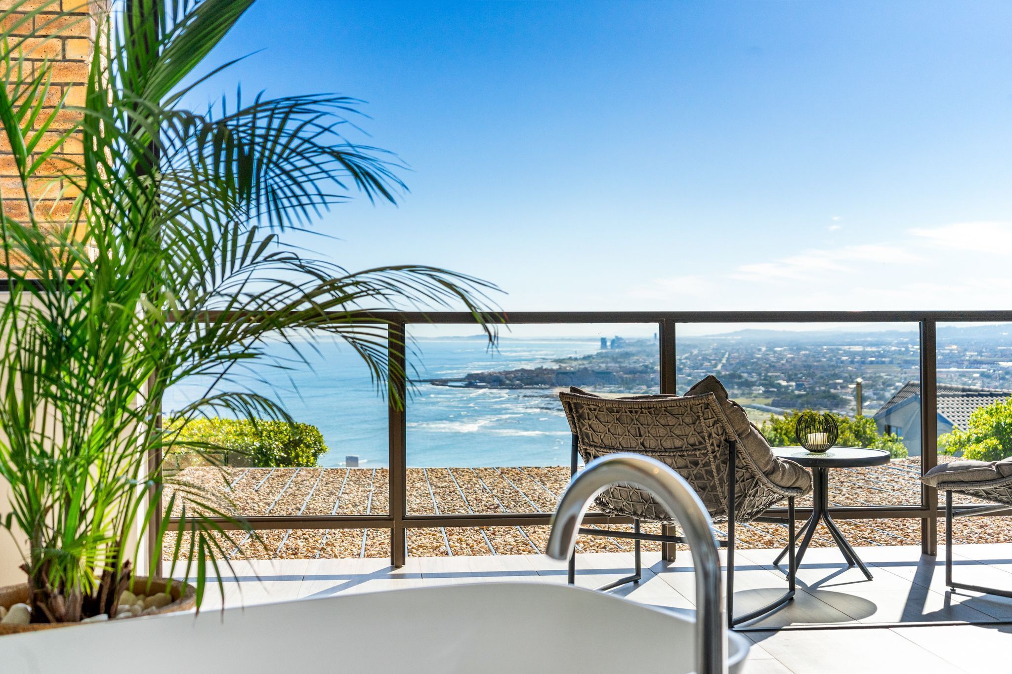 شقة (3 Bedrooms) | المنشأة من الداخل