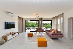 TV - House 2117/39510 (Istria - Svetvinčenat), 13000m from the beach (Svetvinčenat)