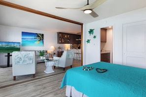 2 bedrooms, in-room safe, desk, iron/ironing board