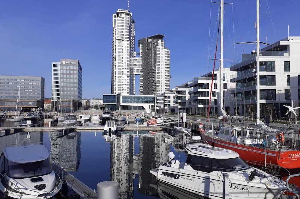 IRS ROYAL APARTMENTS- IRS Yacht Park