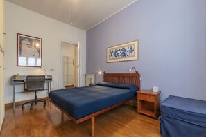 2 室のベッドルーム、WiFi