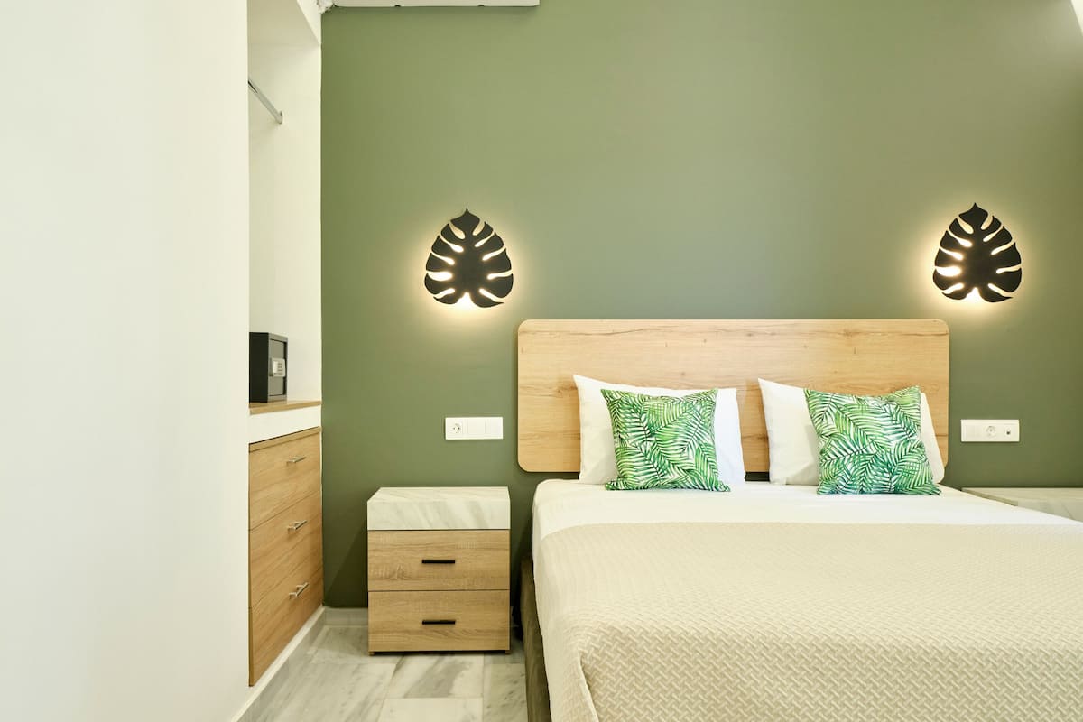 Standard Double Room, 1 Double Bed with Sofa bed, Sea View | 1 bedroom, in-room safe, individually decorated, individually furnished