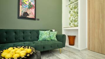 Double Room with Sea View Balcony | Living area | Smart TV