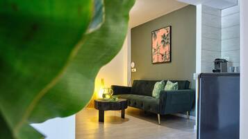 Standard Suite | Living area | Smart TV