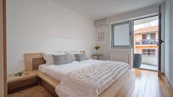 1 bedroom, internet, bed sheets